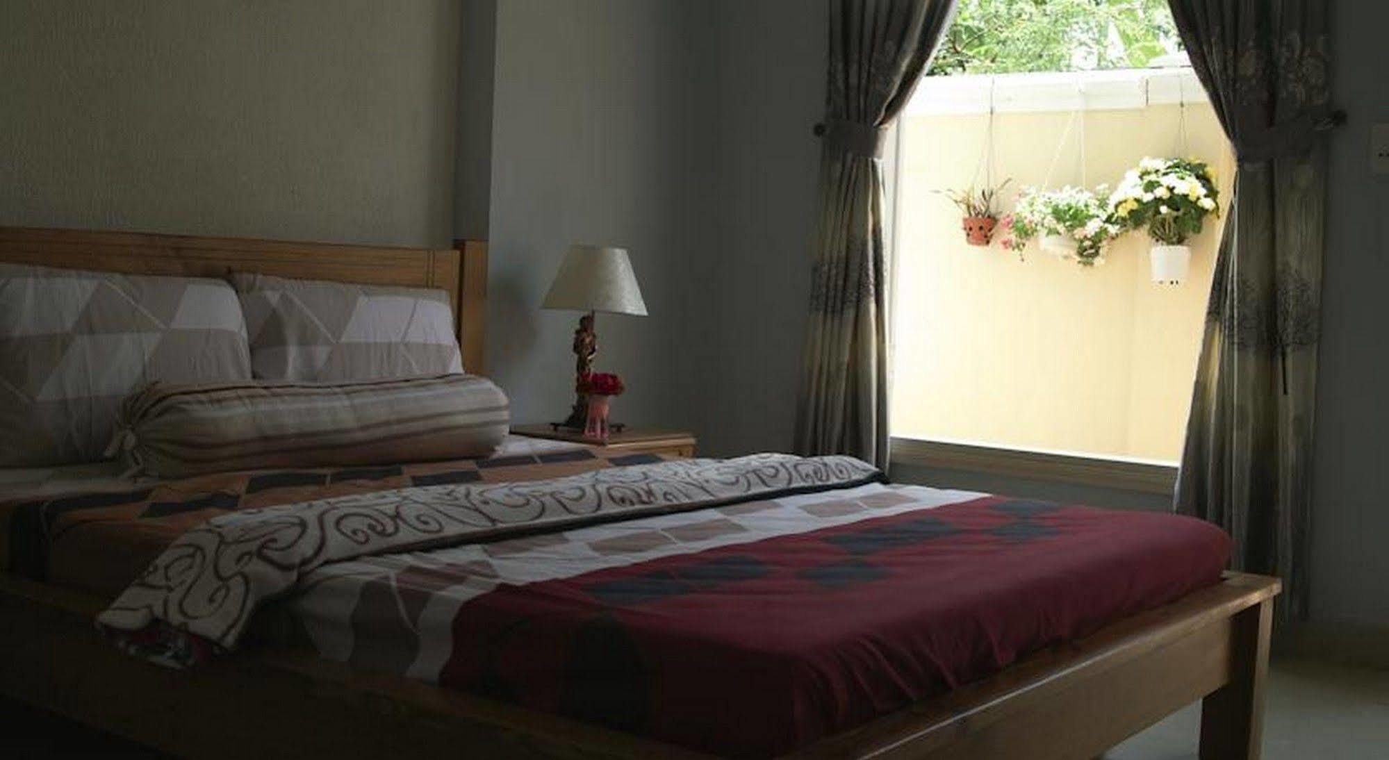 Lila Homestay Хойан Экстерьер фото
