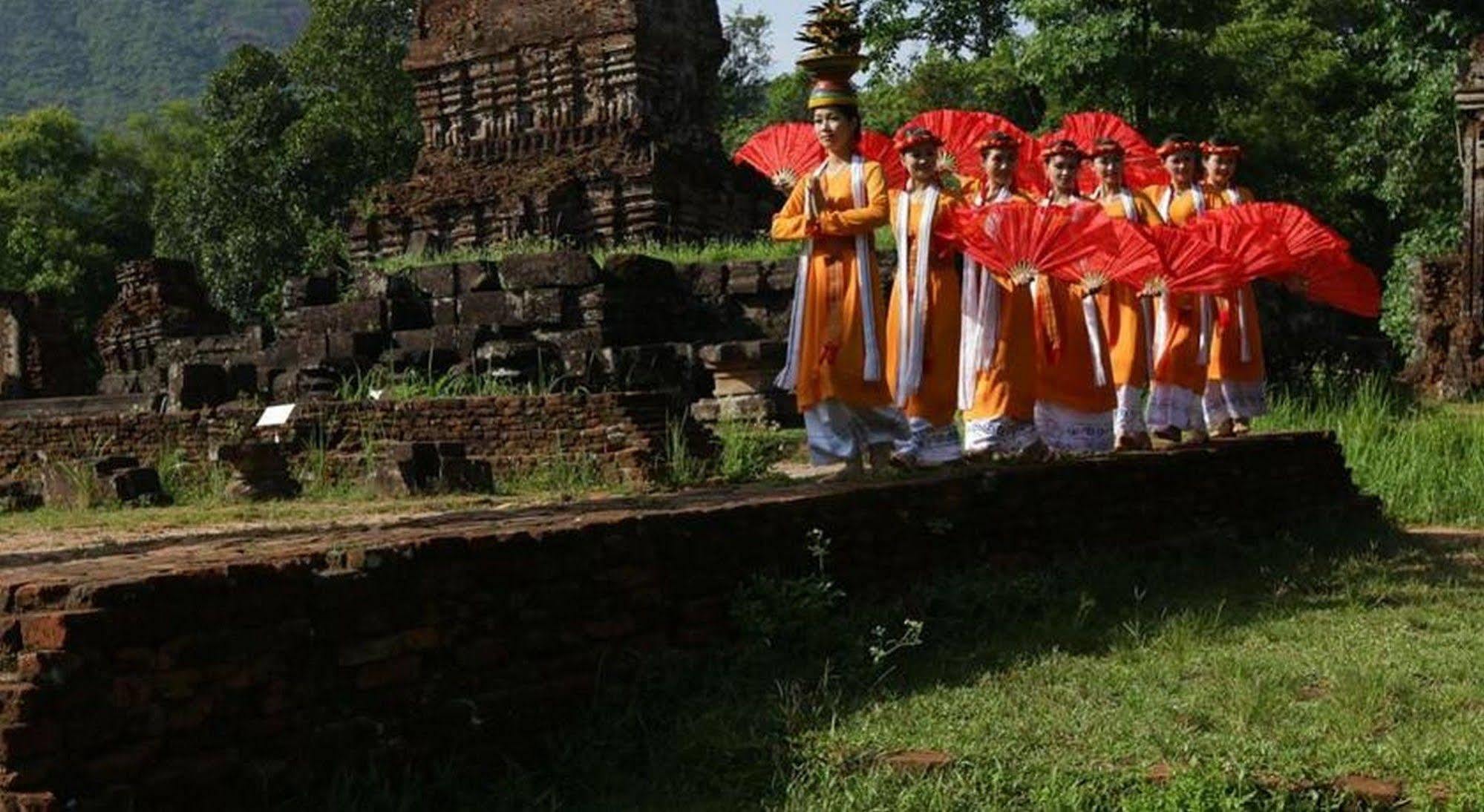 Lila Homestay Хойан Экстерьер фото